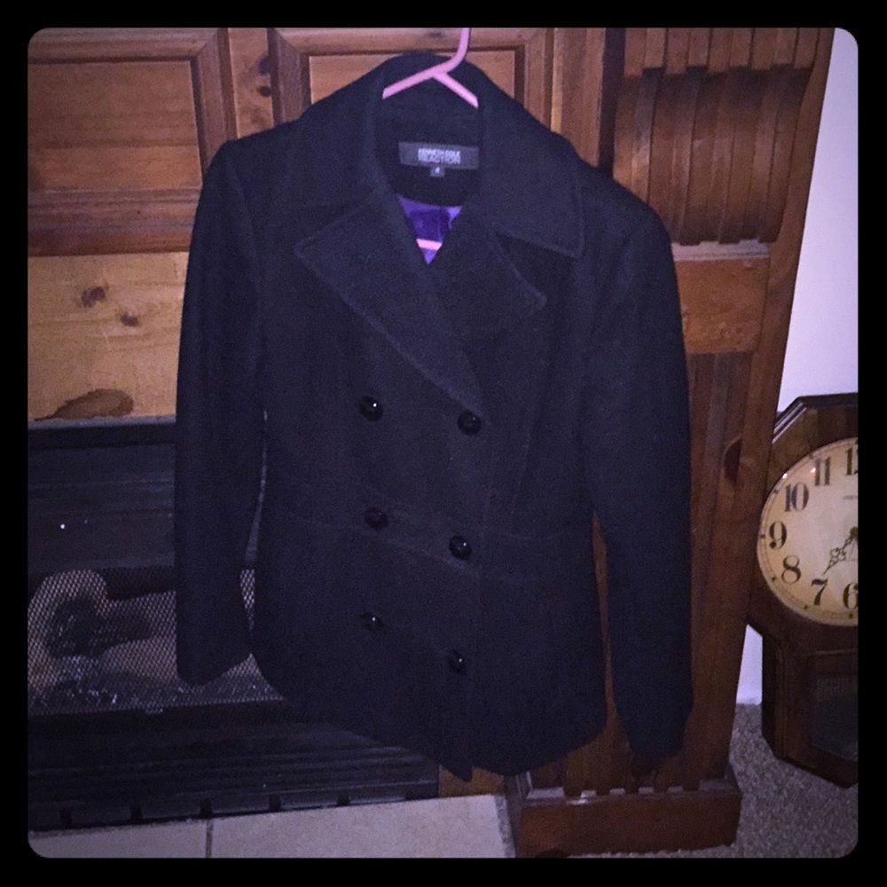 Beautiful Wool Kenneth Cole winter coat size 4